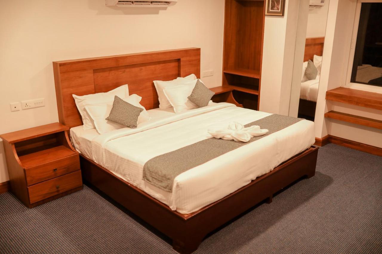 Mpsroyalsuites Perintalmanna Kültér fotó
