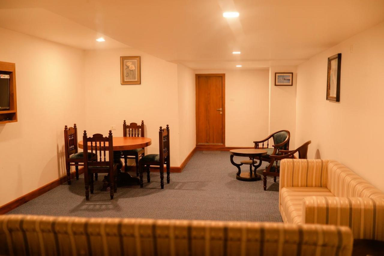 Mpsroyalsuites Perintalmanna Kültér fotó