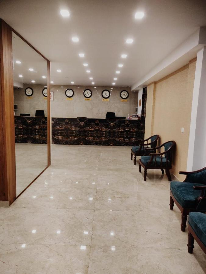 Mpsroyalsuites Perintalmanna Kültér fotó